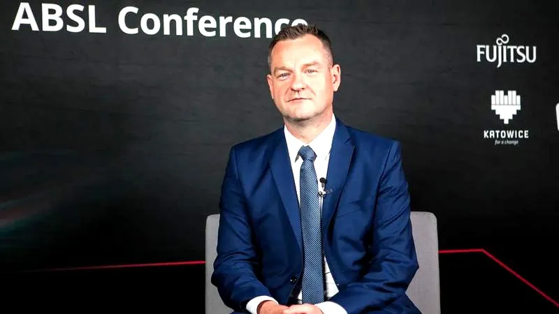 Co w polityce piszczy: przewodnik po najważniejszych zawirowaniach