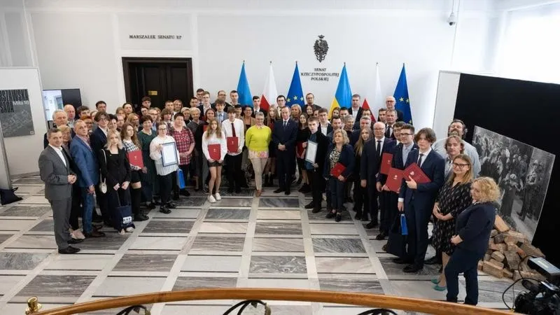 Jak głosować do Senatu? Zasady, kandydaci i ważne terminy
