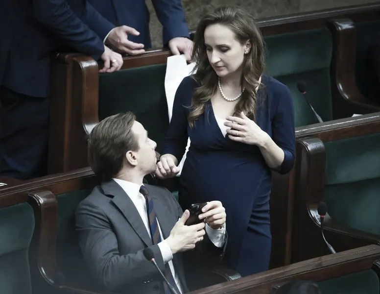 Kim jest żona Bosaka? Karina Bosak, jej kariera i życie rodzinne