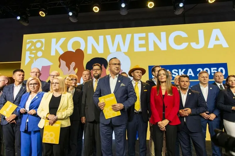 Polska 2050 czy KO? Analiza walki o polityczne centrum