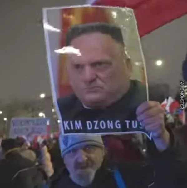 Absurd w polityce