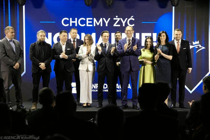 Bunt przeciwko duopolowi PiS i PO
