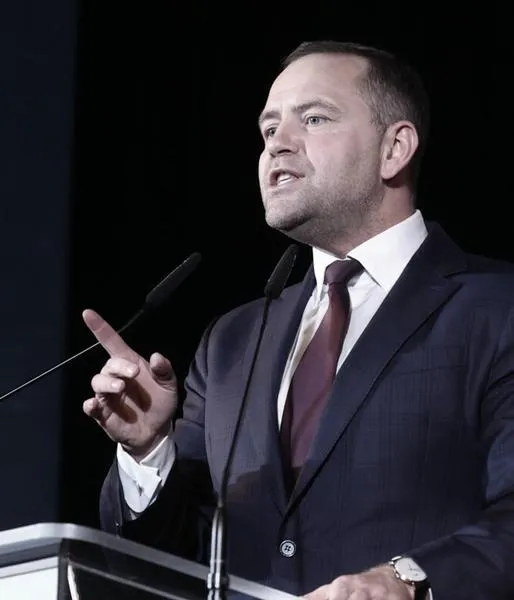 Polityka bez przynależności partyjnej