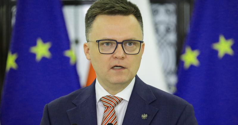 Sylwetka Szymona Hołowni